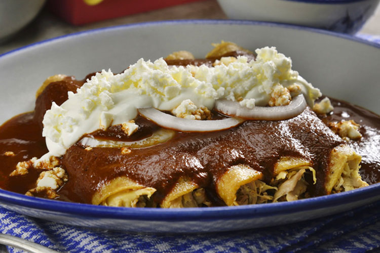 Enmoladas con Pollo CINSA